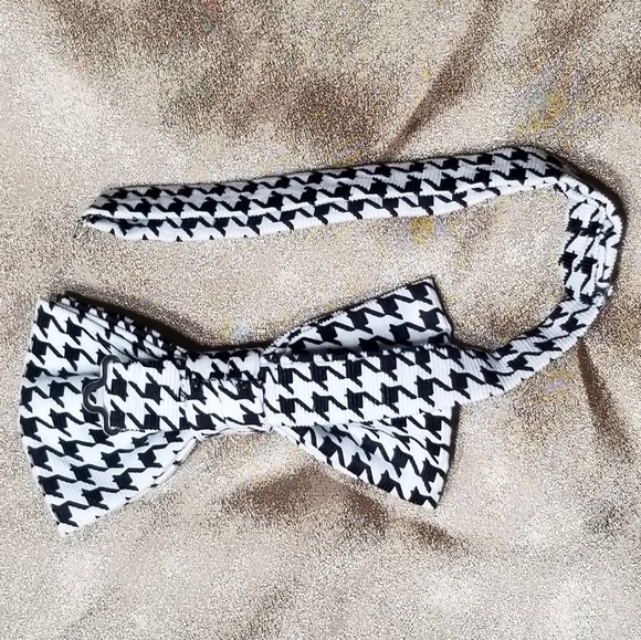 Houndstooth pattern bowtie - Picture 2 of 2